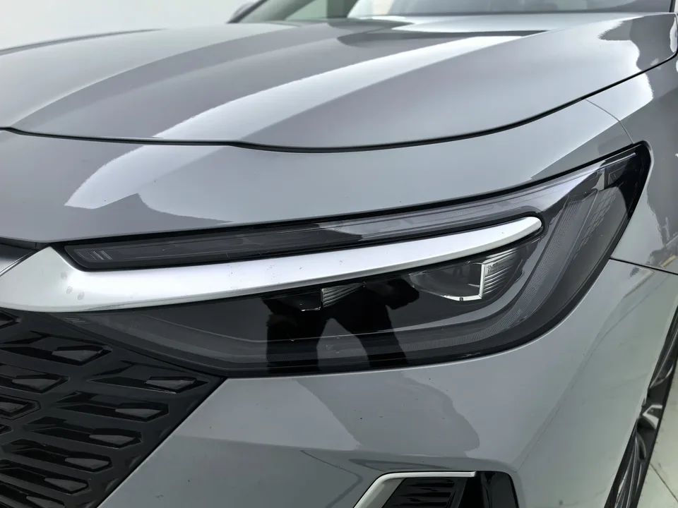 Chery Arrizo 8 1.6TGDI DCT Intelligent 2025 — миниатюра 3