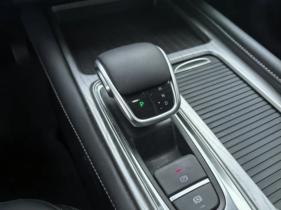 Chery Arrizo 8 1.6TGDI DCT Intelligent 2025 — миниатюра 4