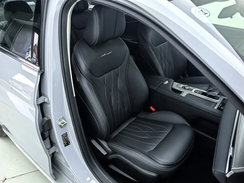 Chery Arrizo 8 1.6TGDI DCT Intelligent 2025 — миниатюра 5
