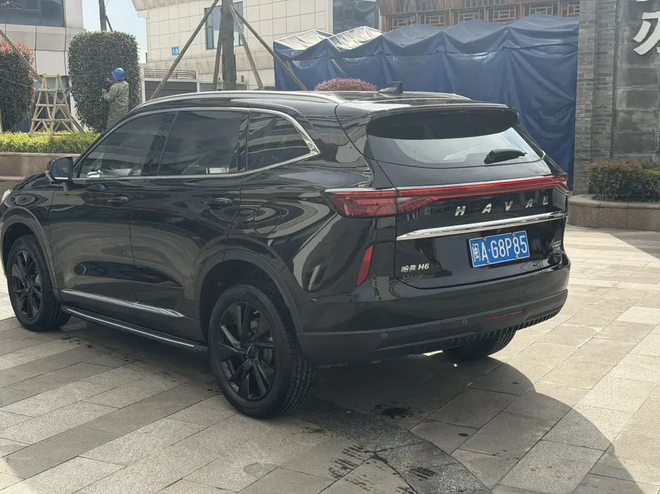 Haval H6 third generation 2.0T automatic two-wheel drive Max version 2022 — миниатюра 2