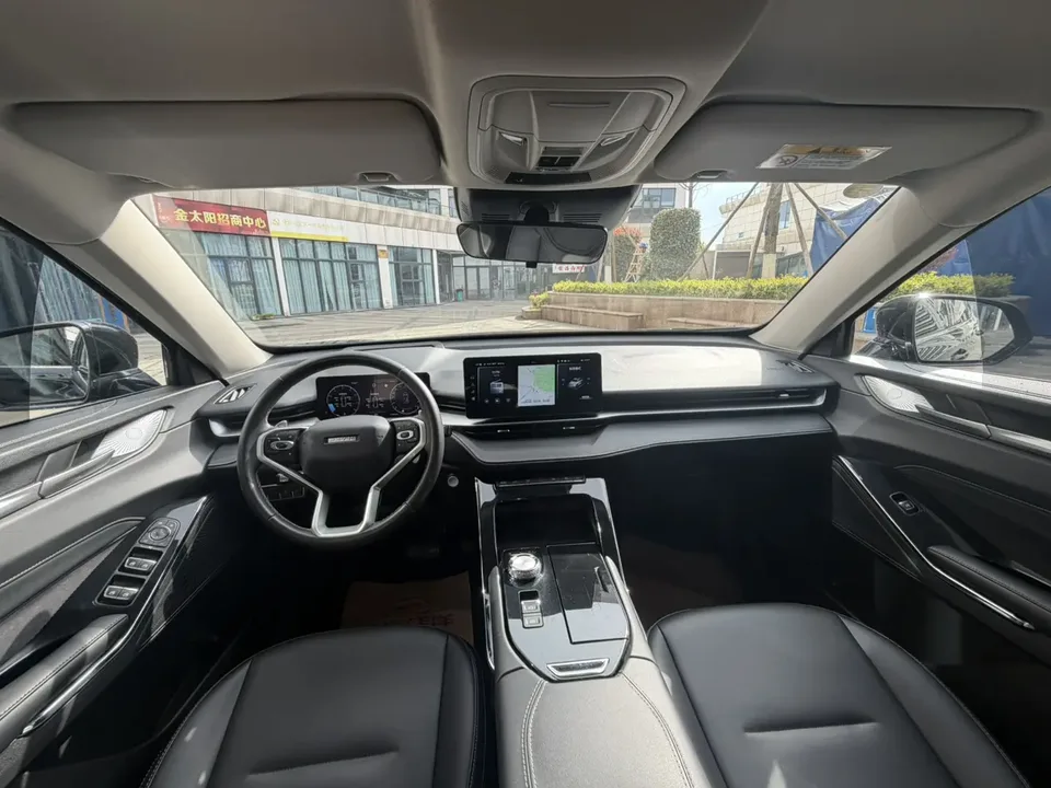Haval H6 third generation 2.0T automatic two-wheel drive Max version 2022 — миниатюра 4