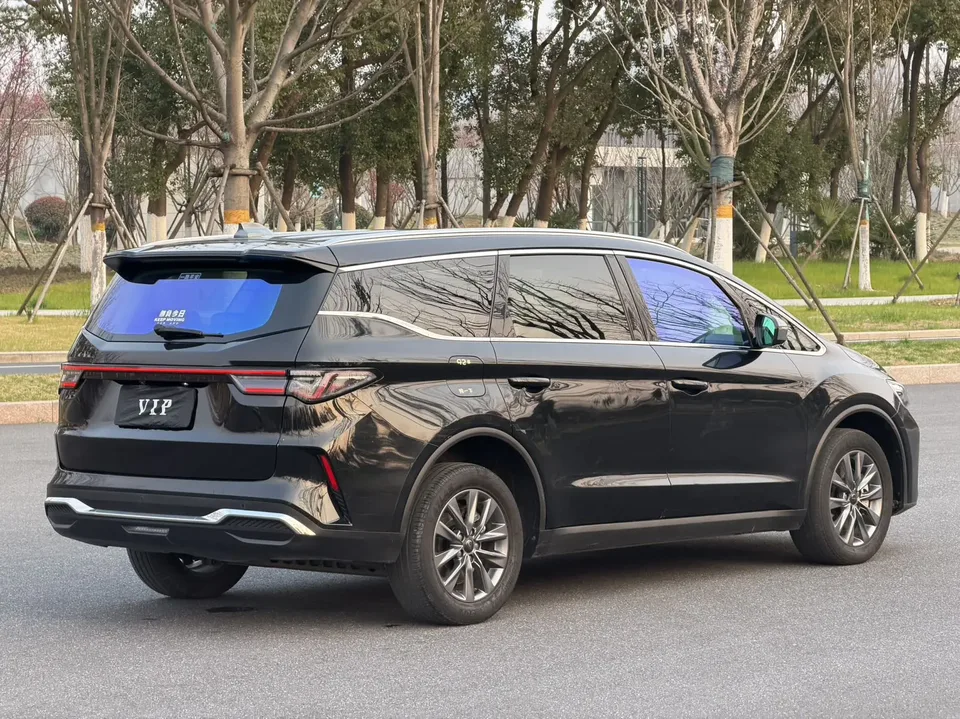 Geely Jiaji Jiaji 2023 Jiaji L 1.5TD DCT Comfort Edition 2023 — миниатюра 2