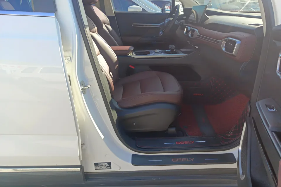 Geely Okavango Haoyue 2022 1.8TD DCT luxury model 2022 — миниатюра 3