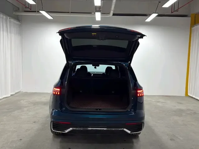 Geely Monjaro 2.0TD High-power Automatic 4WD Flagship Model 2022 — миниатюра 5
