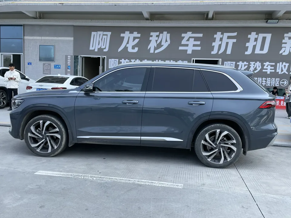 Geely Monjaro 2.0TD DCT EVO 2WD Smart Edition 2023 — миниатюра 4