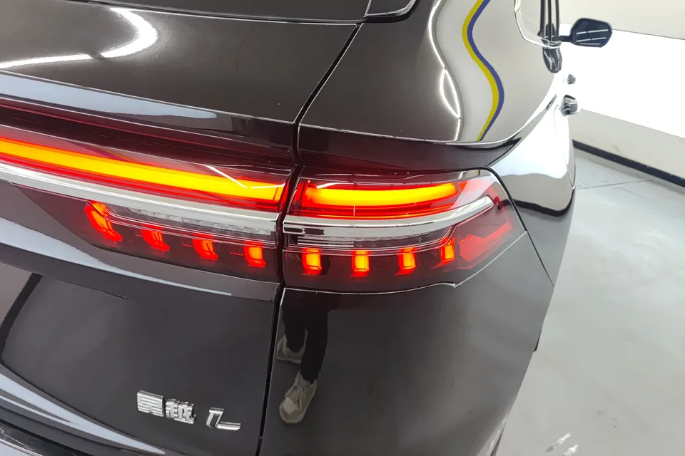 Geely Monjaro Xingyue L 2024 2.0TD High Power Automatic 2WD Yunqi Edition 2025 — миниатюра 2