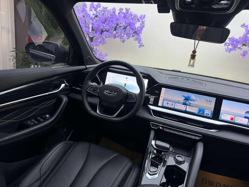 Geely Monjaro 2.0TD DCT EVO 2WD Changfeng Edition 2025 — миниатюра 4