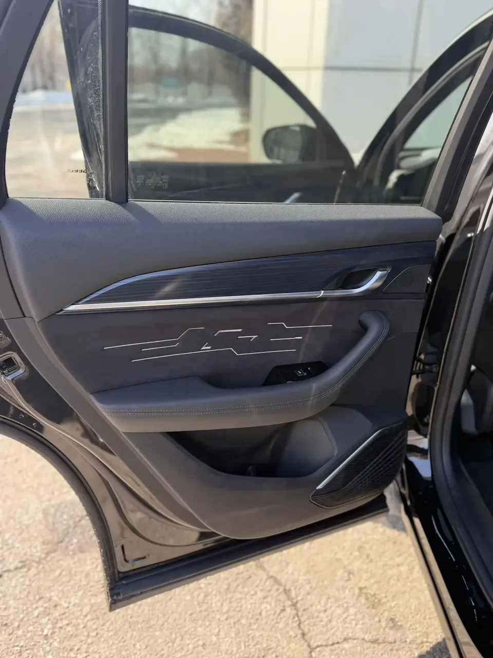 Geely Monjaro Xingyue L 2024 2.0TD High Power Automatic 2WD Yunqi Edition 2024 — миниатюра 3