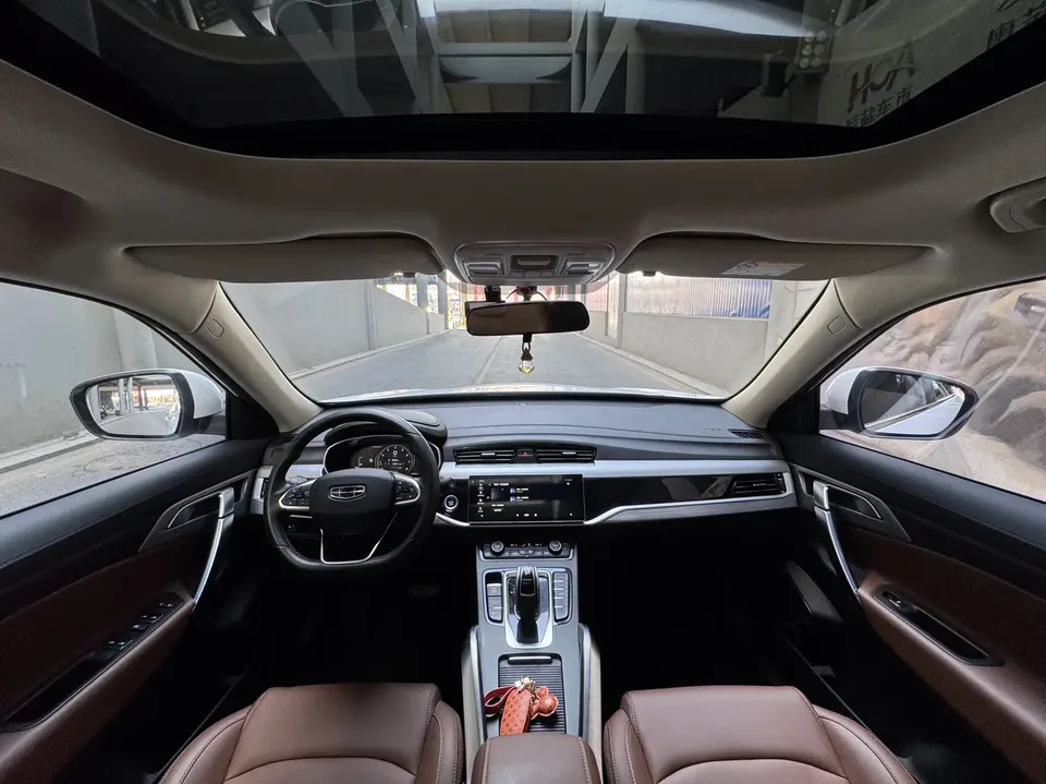 Geely Atlas Boyue 2021 million model 1.8TD DCT two-wheel drive comfort model 2022 — миниатюра 2