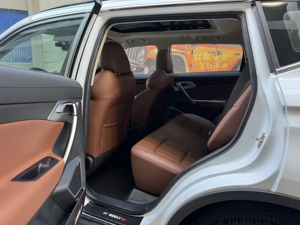 Geely Atlas Boyue 2021 million model 1.8TD DCT two-wheel drive comfort model 2022 — миниатюра 4