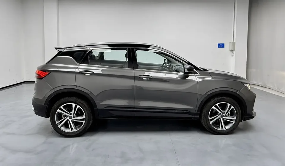 Geely Coolray SX11 Binyue 2021 240T DCT Platinum Edition 2022 — thumbnail 2