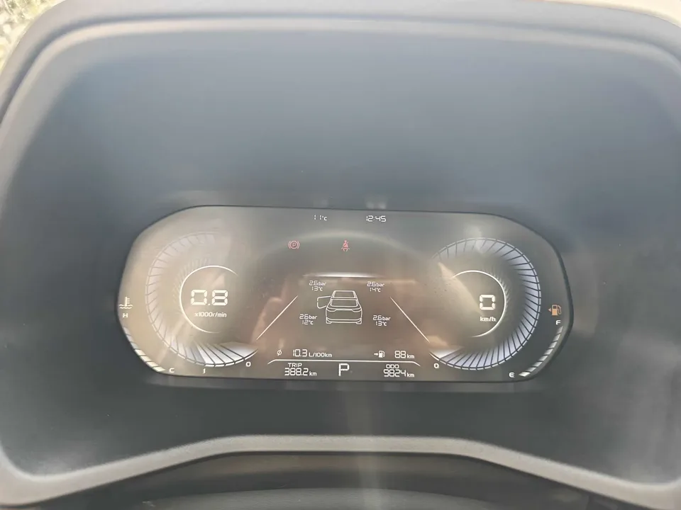 Geely Emgrand Emgrand 2025 Emgrand 2025 4th Generation 1.5L CVT Premium Edition 2025 — thumbnail 3