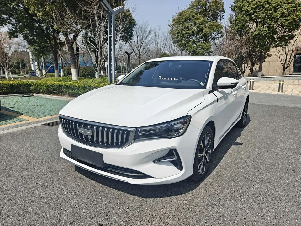 Geely Emgrand Emgrand 2025 Emgrand 2025 4th Generation 1.5L CVT Premium Edition 2025 — photo 1, buy with delivery to Moscow