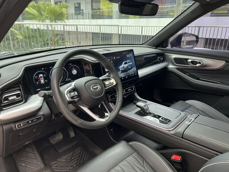 GAC Trumpchi GS8 Trumpchi GS8 2022 Trumpchi GS8 2022 Pilot Series 2.0TGDI 2WD luxury smart connected version 7 seats 2023 — thumbnail 5