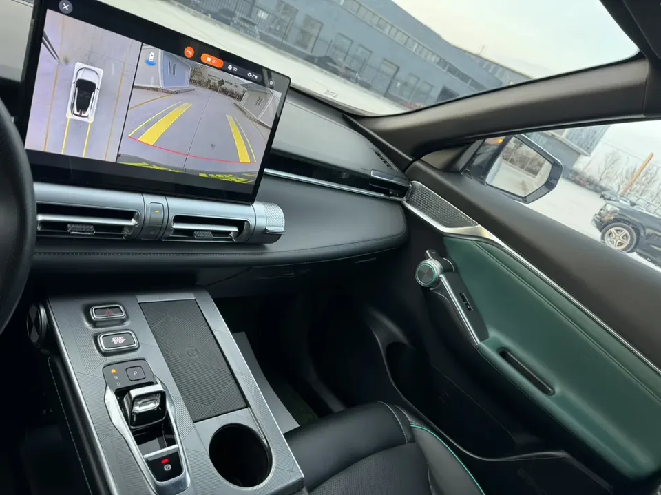 GAC Trumpchi Shadowcool Yingku 1.5T Supernova Max Edition 2023 — миниатюра 3