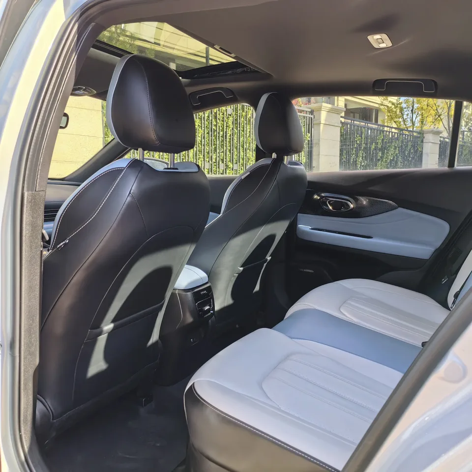GAC Trumpchi Shadow Leopard Shadow Leopard 2023 2.0L DHT Intelligent Hybrid Edition 2023 — миниатюра 4