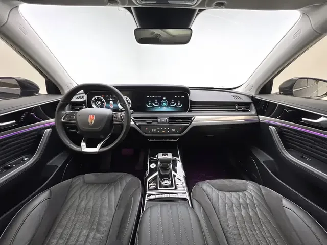 Hongqi HS5 Hongqi HS5 2022 facelift 2.0T Zhilian Qixiang Edition 2023 — миниатюра 4