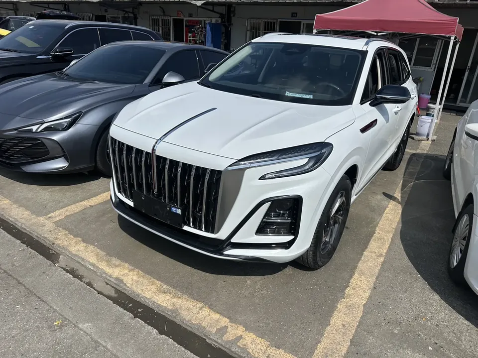 Hongqi HS3 2023