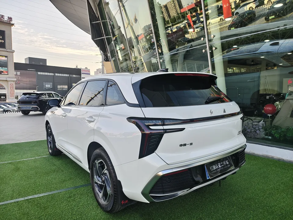 Hongqi HS3 1.5T Brave Edition 2023 — миниатюра 4
