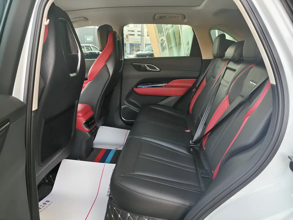 Hongqi HS3 1.5T Brave Edition 2023 — миниатюра 5