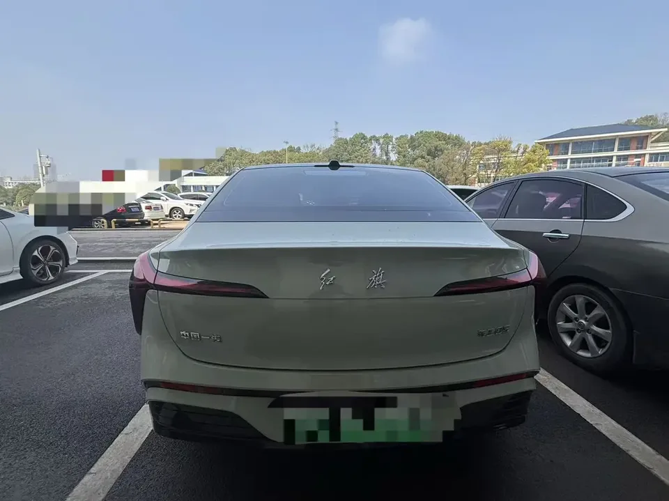 Hongqi Red Flag Tiangong 05 550 Smart Edition 2025 — миниатюра 2