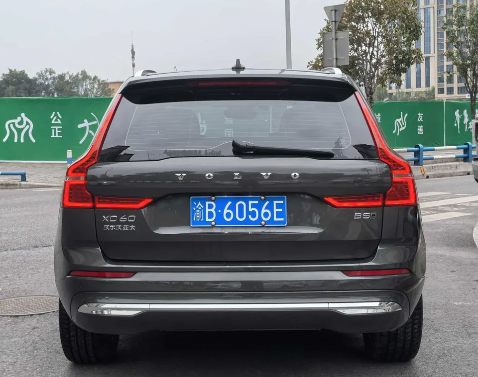 Volvo XC60 Volvo XC60 2022 B5 4WD Zhiyi Luxury Edition 2022 — миниатюра 2