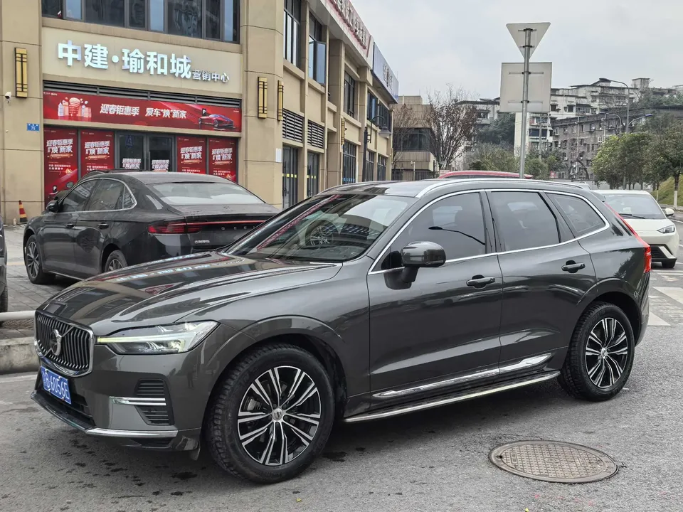 Volvo XC60 2022