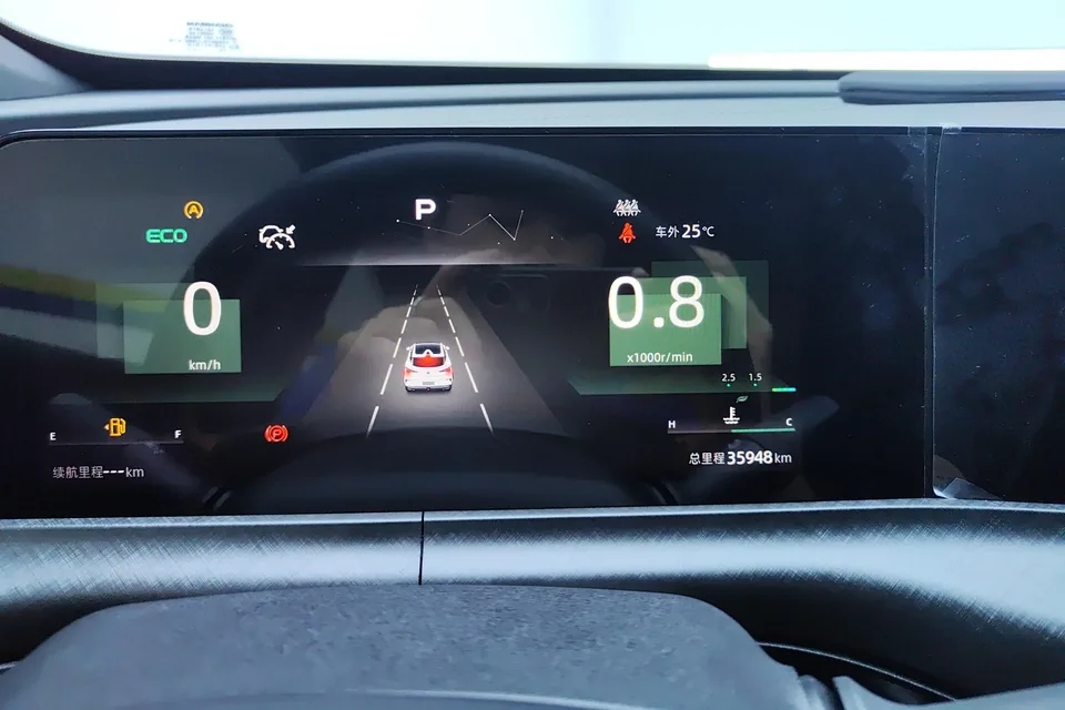 Changan UNI-T Changan UNI-T 2022 1.5T Premium Edition 2022 — миниатюра 4