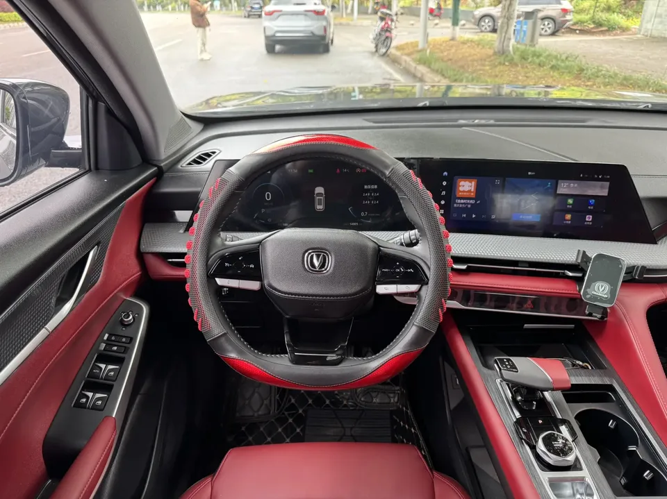 Changan CS75PLUS Second Generation 1.5T Automatic Luxury Edition 2022 — миниатюра 4