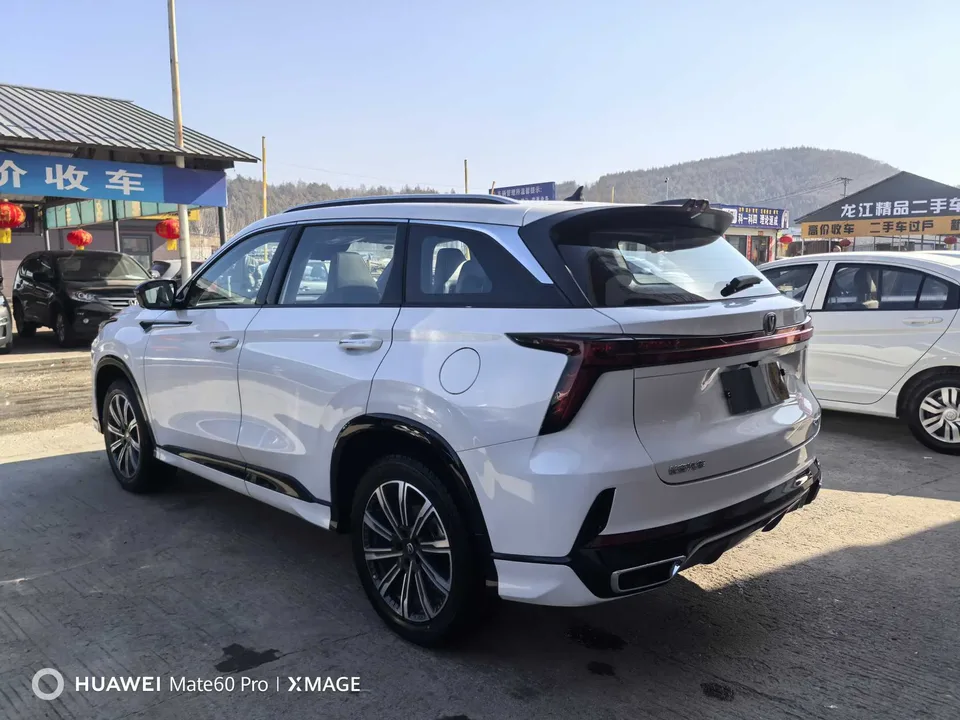 Changan CS75PLUS Third Generation Champion Edition 1.5T Automatic Cruise 2025 — миниатюра 4
