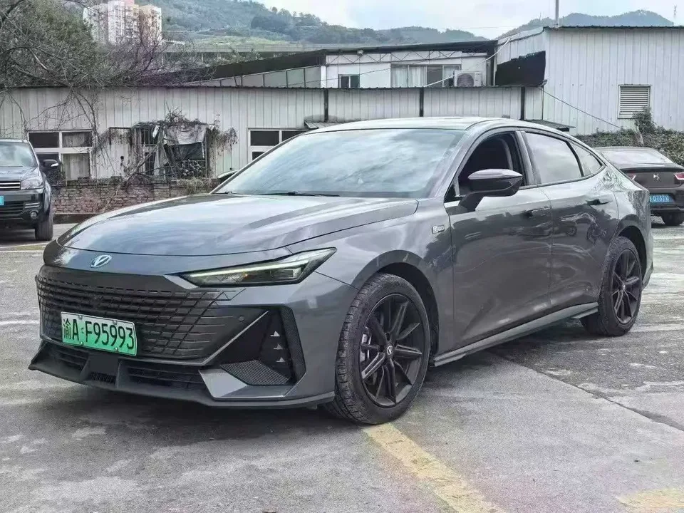 Changan UNI-V 2023