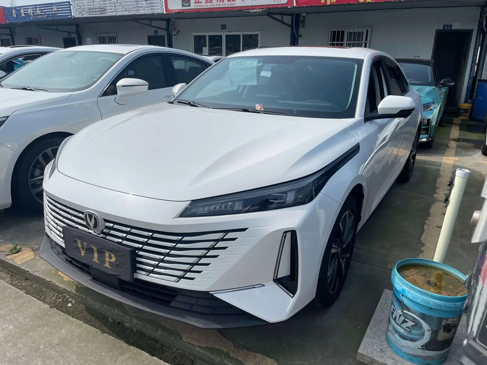 Changan Escape Escape 2024 1.5T DCT Premium 2025 — photo 1, buy with delivery to Moscow