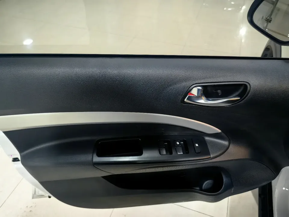 Kia KX1 Yipao 2021 Modified 1.4L CVT Fun Edition 2024 — thumbnail 5