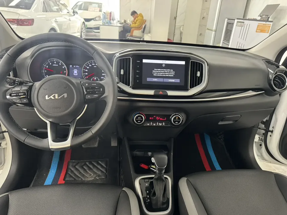 Kia KX1 Yipao 2021 1.4L CVT fun sunroof model 2023 — thumbnail 5