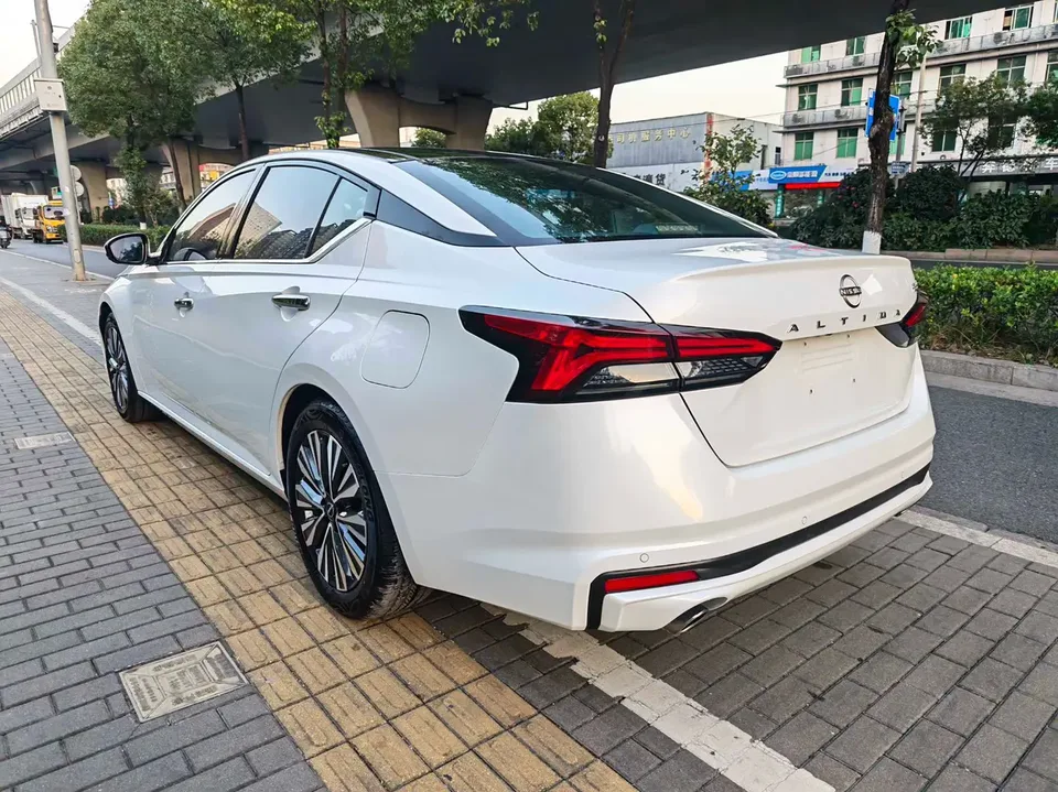 Nissan Altima Teana 2022 Teana 2.0L XL-TLS Enjoy Edition 2023 — thumbnail 4