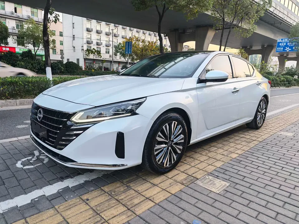 Nissan Altima Teana 2022 Teana 2.0L XL-TLS Enjoy Edition 2023 — photo 1, buy with delivery to Moscow