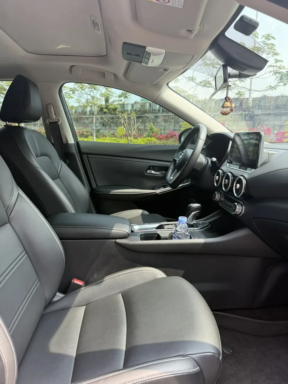 Nissan Sylphy Sylphy 2022 Sylphy 2022 1.6L XL CVT Enjoy Edition 2022 — thumbnail 3