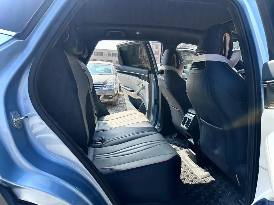 BYD Song PLUS DM DM-i Champion Edition 150KM Flagship PLUS 2023 — миниатюра 3