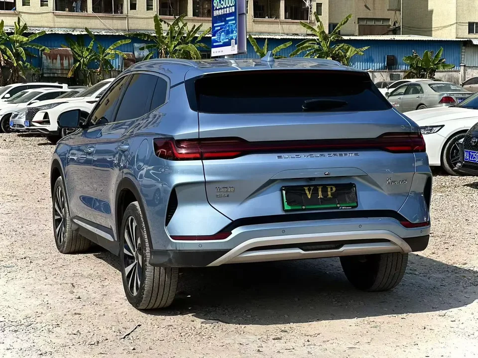 BYD Song PLUS DM DM-i Champion Edition 150KM Flagship PLUS 2023 — миниатюра 4