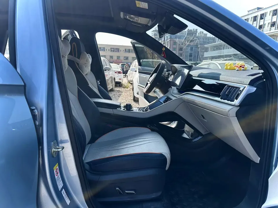 BYD Song PLUS DM DM-i Champion Edition 150KM Flagship PLUS 2023 — миниатюра 5