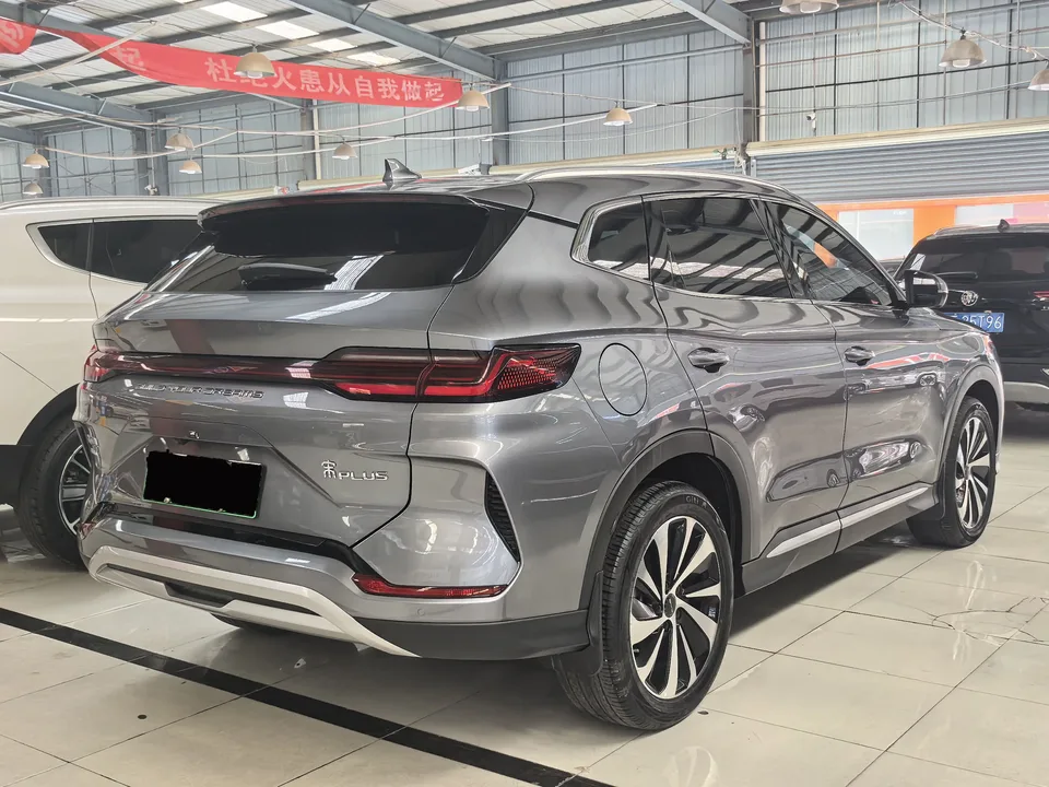 BYD Song PLUS DM DM-i Honor Edition 150KM Flagship PLUS 2024 — миниатюра 2