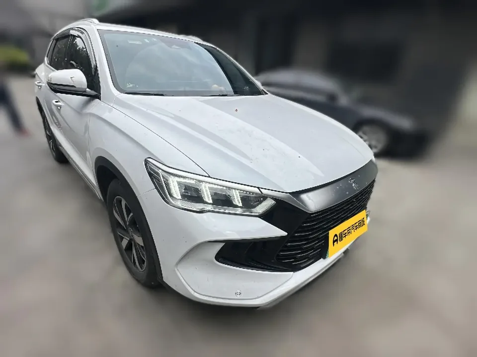 BYD Song Pro DM DM-i Champion Edition 71km Surpassing Edition 2023 — миниатюра 3
