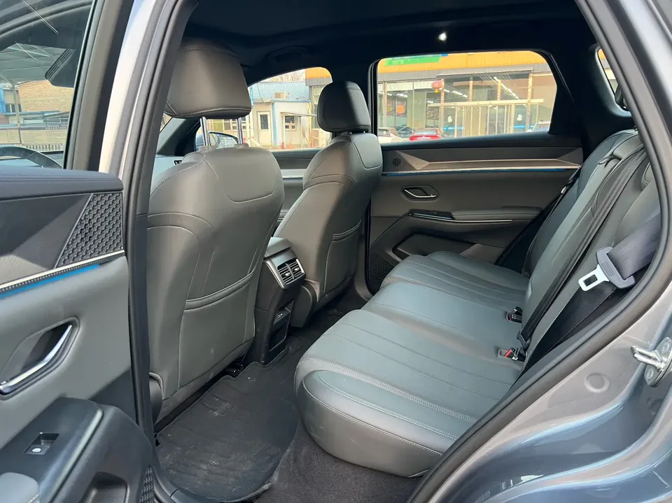 BYD Song Pro DM Second Generation Intelligent Driving Edition DM-i 115KM Excellence Edition 2025 — миниатюра 3