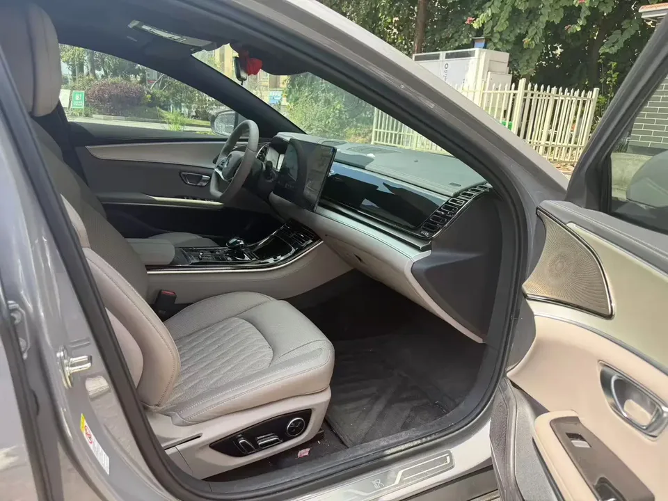 BYD Han DM Intelligent Driving Edition DM-i 125KM Elite 2025 — миниатюра 3