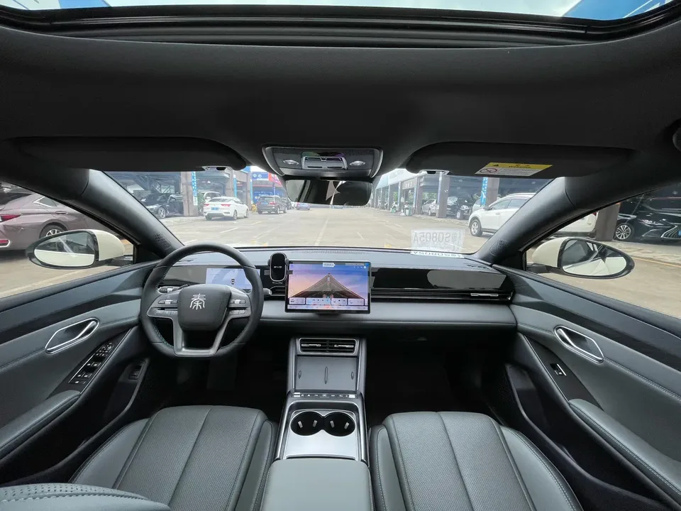 BYD Qin L EV 545km Surpassing Edition 2025 — миниатюра 3
