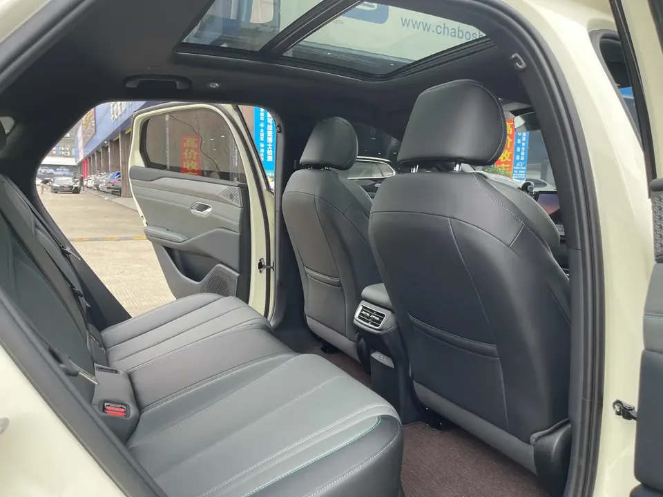 BYD Qin L EV 545km Surpassing Edition 2025 — миниатюра 4