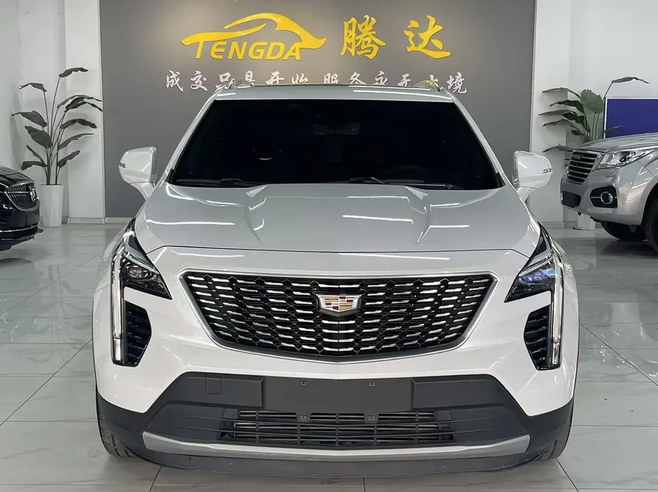 Cadillac XT4 Cadillac XT4 2023 28T two-wheel drive luxury model 2023 — миниатюра 2