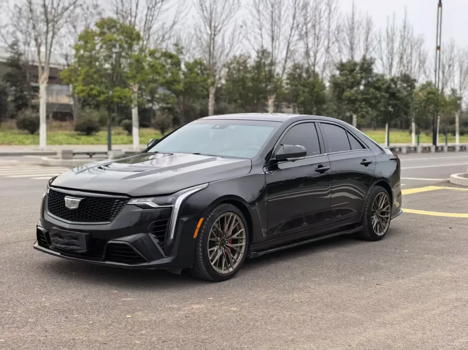 Cadillac CT4 2023
