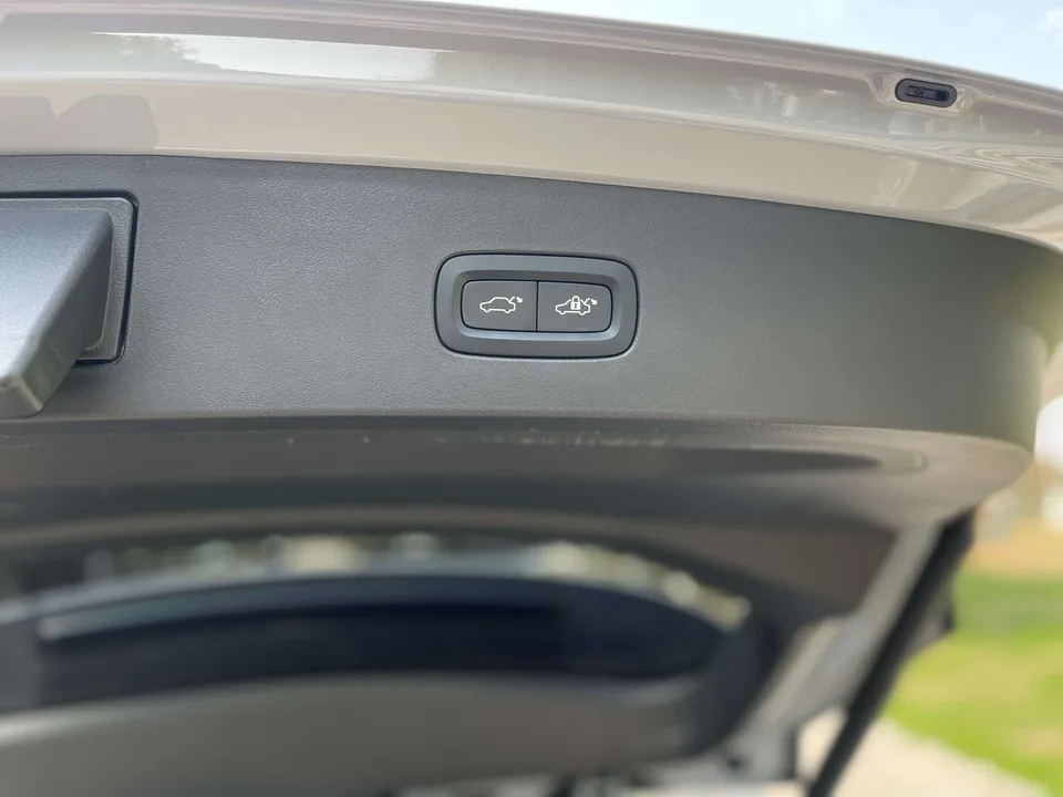 Lynk & Co 06 EM-P Lynk & Co 06 EM-P 2023 PHEV Remix Pro 2024 — миниатюра 3