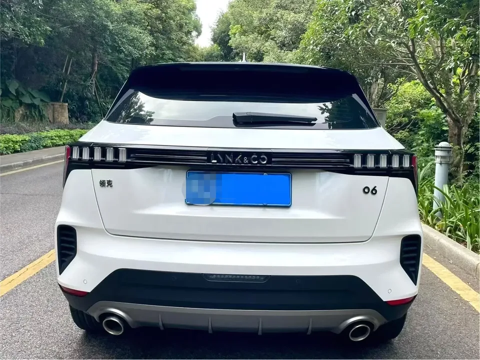 Lynk & Co 06 06 2023 Lynk & Co 06 2023 Remix 1.5T Halo 2023 — thumbnail 2